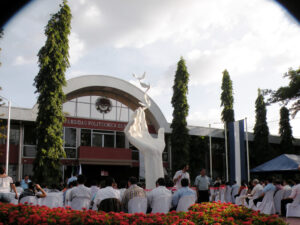 Maurizio Governatori - "La mano por la Paz" - UPOLI Managua - Inaugurazione 15.8.2014